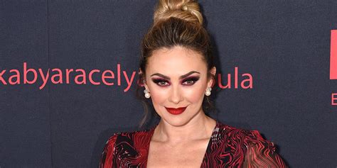 Aracely Arámbula muestra desnudo de juventud